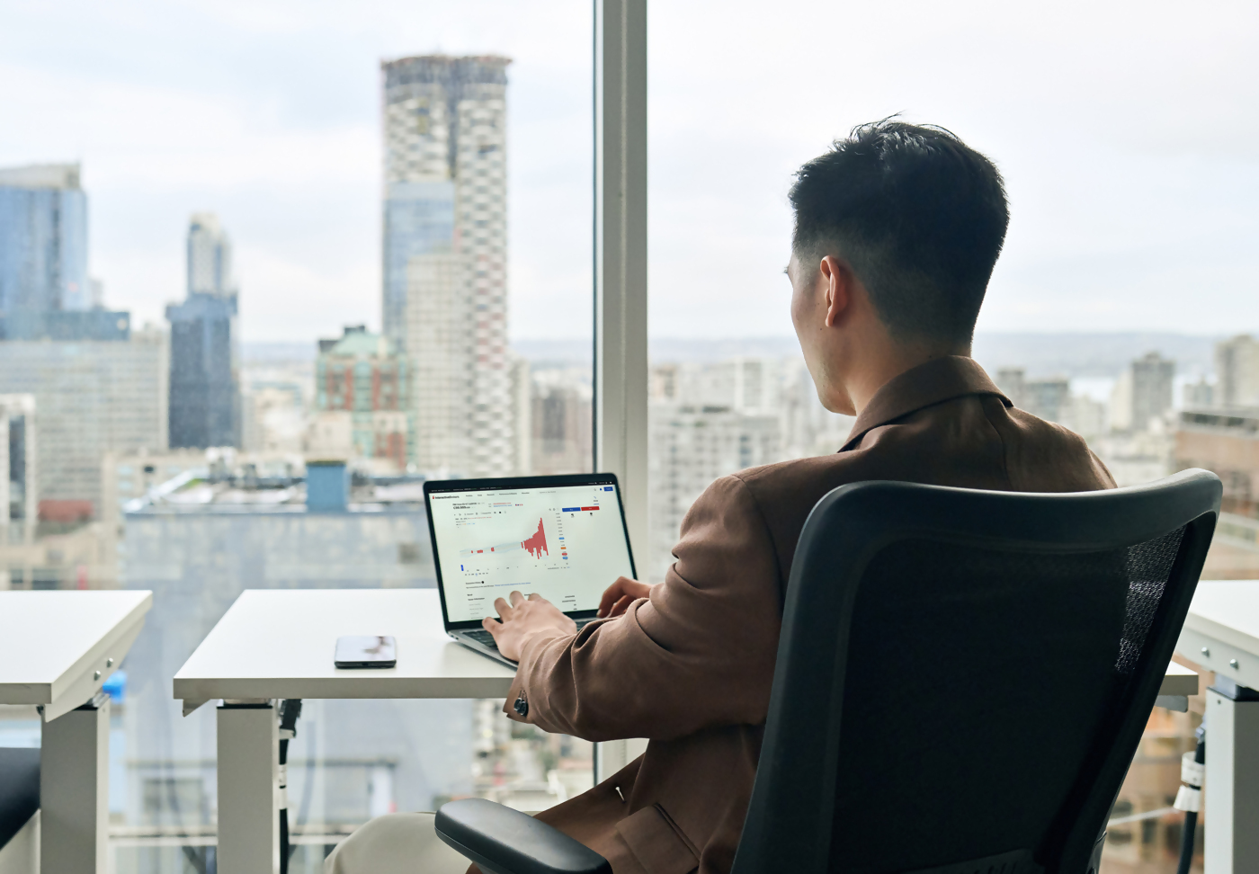 Investor looking at bond quote details